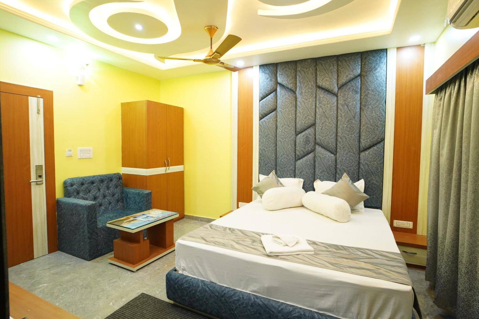Goa Beach Resort On Beach Mandarmani Eksteriør billede